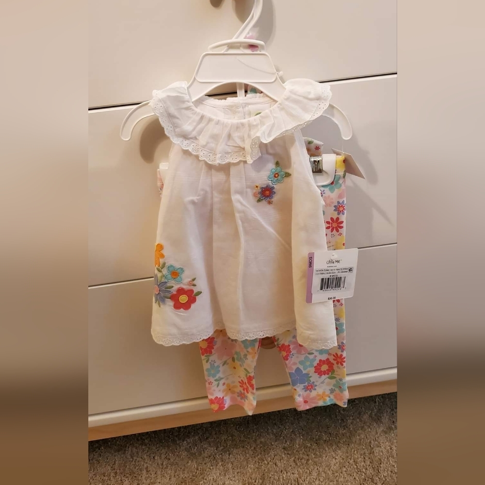 White floral top with flower bottoms, 9m, Little me, NEW WITH TAGS
